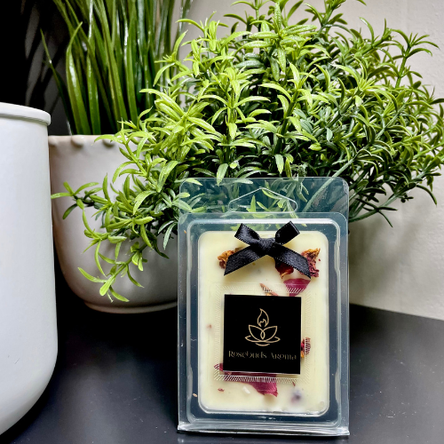 Highly Scented Clamshell Soy Wax Melts | Rosebuds Aroma